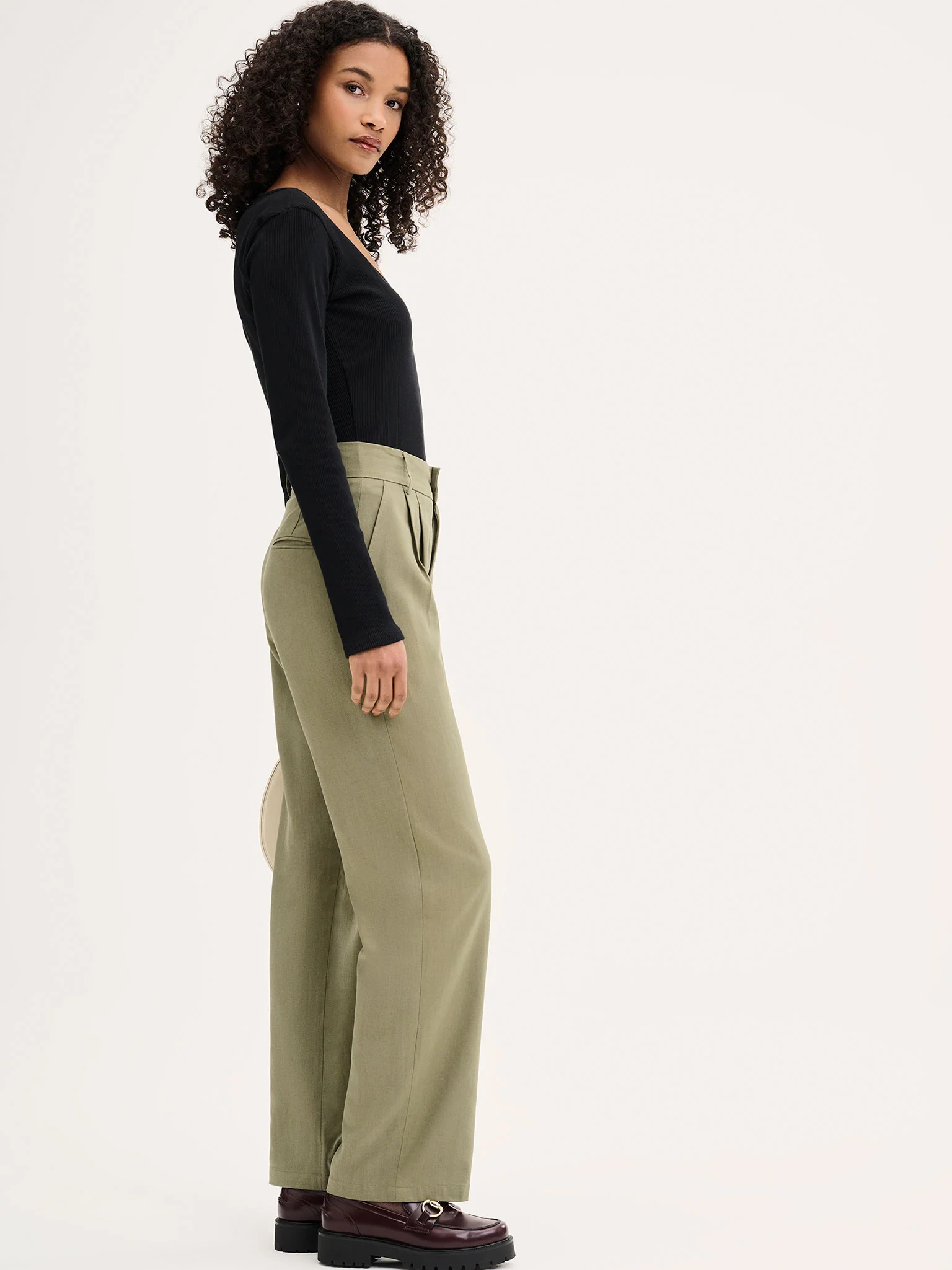 Cinnamon Relaxed Trousers in Mole Green Cotton/Tencel - Image 2