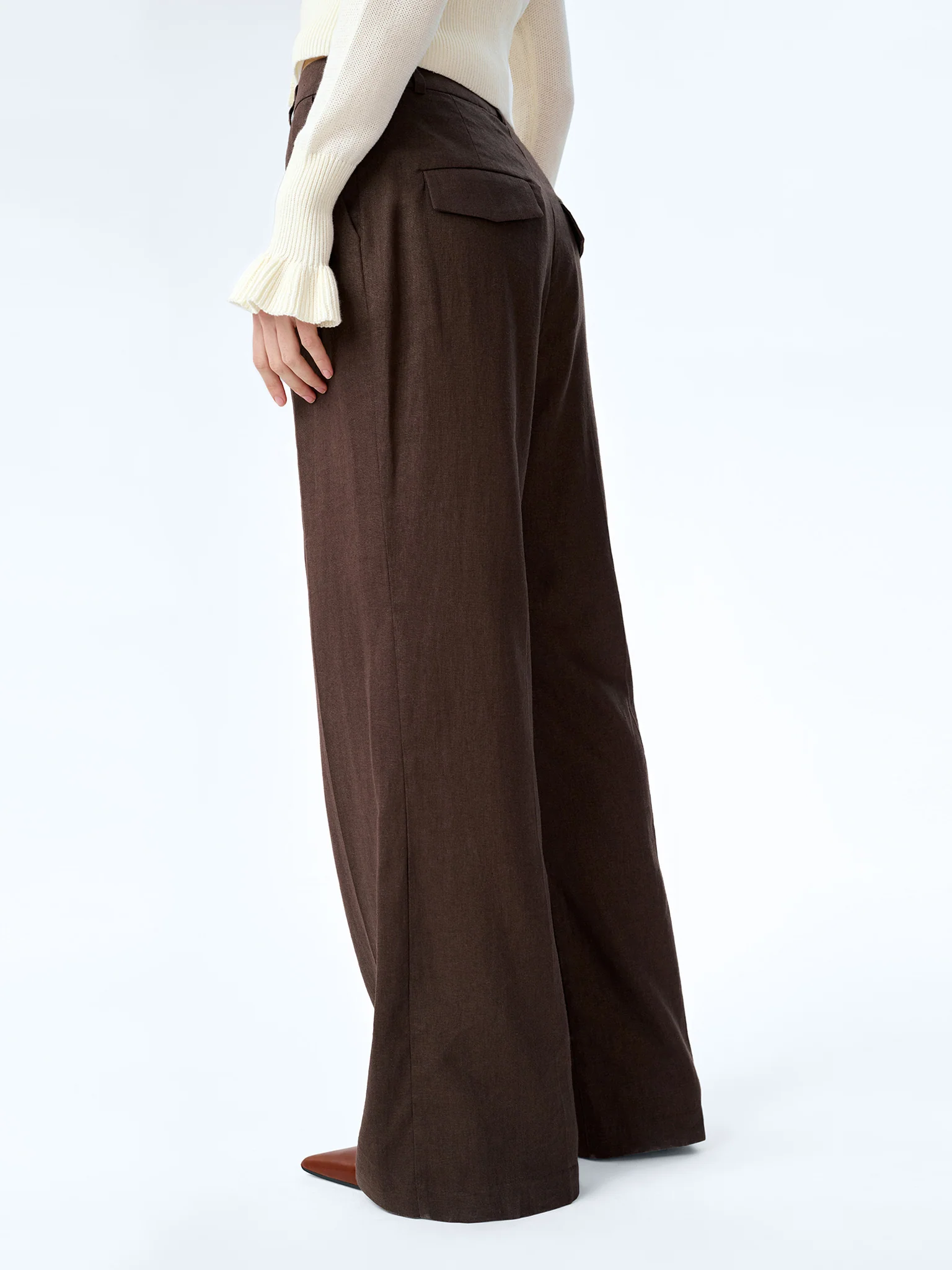 Pearl Trouser in Chocolate - Image 4